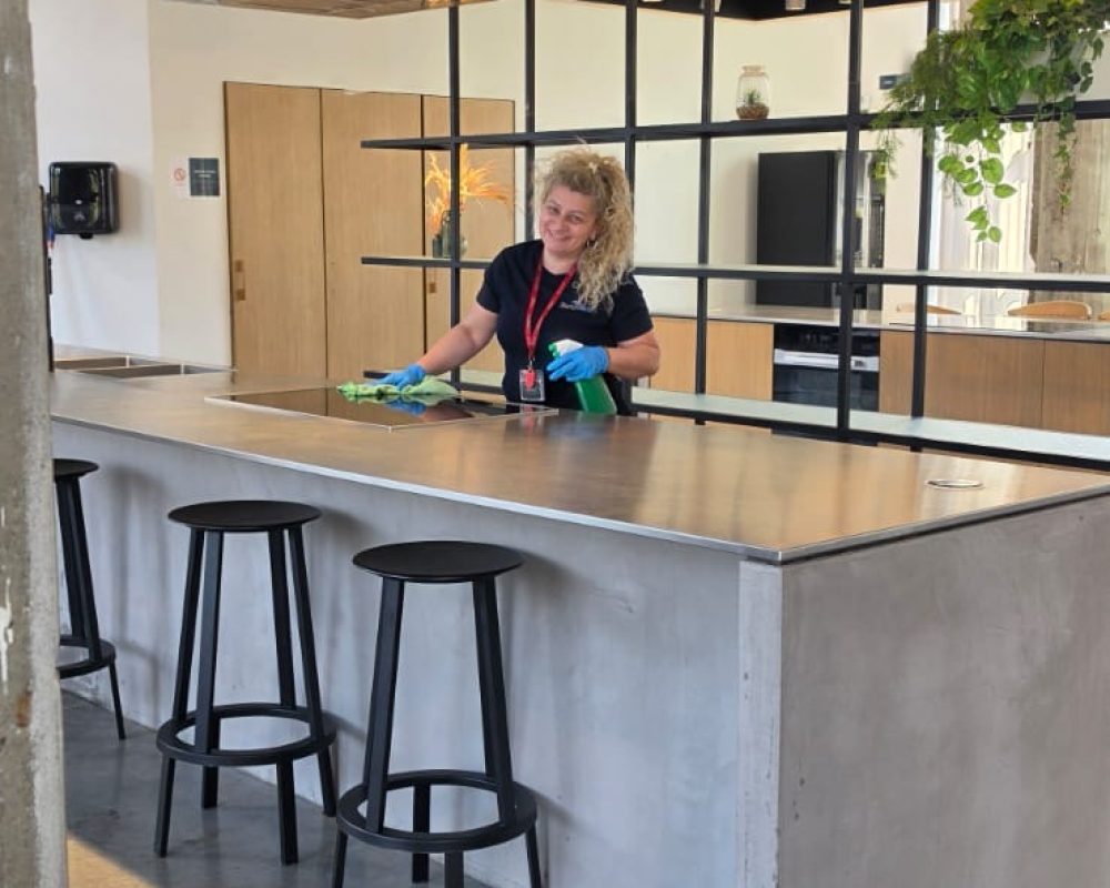 649955a9-92fc-4bf6-bb6f-4734aaaa7740